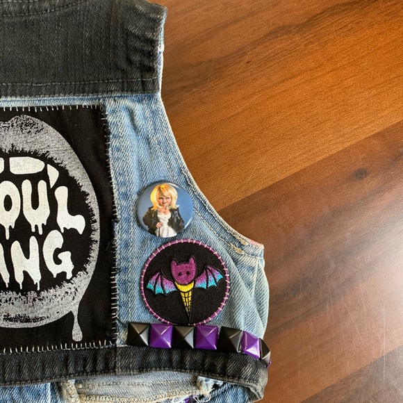 DIY Punk Vest “Ghoul Gang” 12-18 months 🖤💀💖🤘😎 - Picture 6 of 13